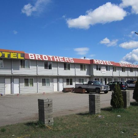 Brothers Inn Motel พรินซ์จอร์จ ภายนอก รูปภาพ